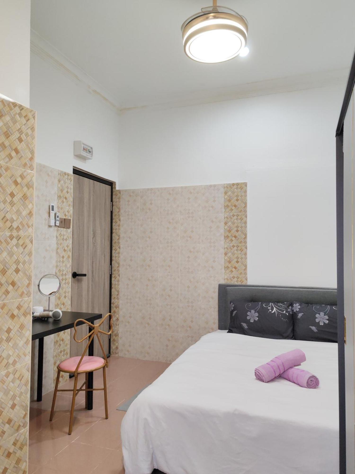 Pillow Talk 3 Homestay Bukit Mertajam